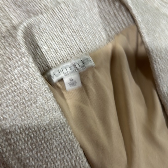 Eva Mendes New York and Company Beige knitted bottoms sets - Picture 14 of 16